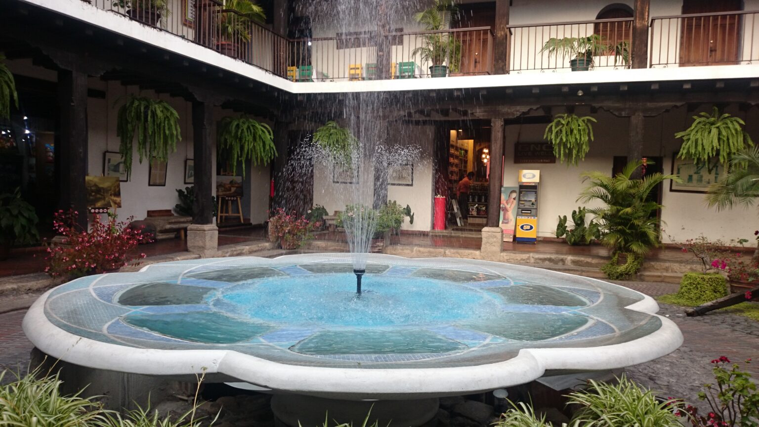 Fuentes Coloniales, Modernas, Jets - Ecojardines