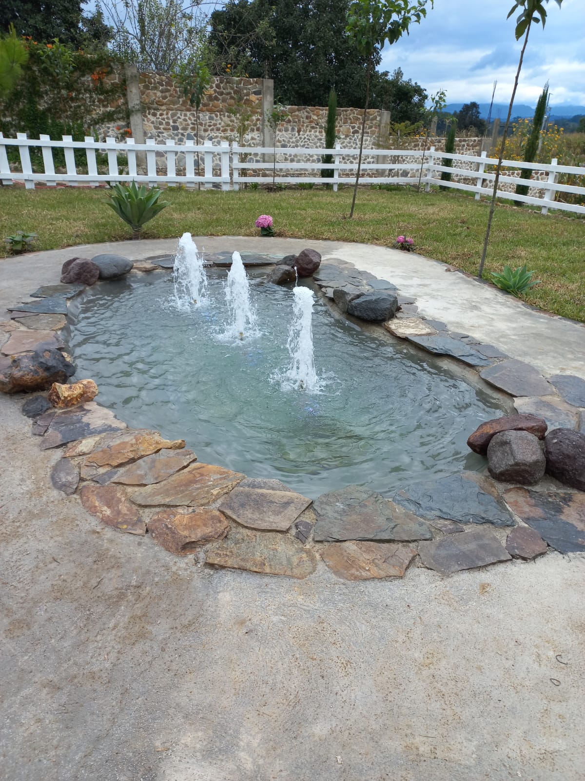 Fuentes Coloniales, Modernas, Jets - Ecojardines